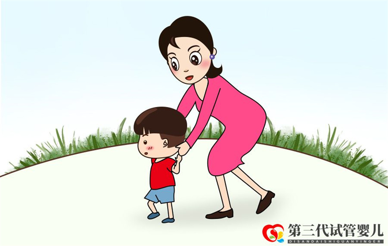 寶寶沒有經(jīng)歷爬的階段直接會走了，會有問題嗎？(圖1)