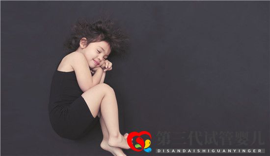 輸卵管積水為什么會(huì)影響試管成功率(圖1) 輸卵管積水為什么會(huì)影響試管成功率(圖1)