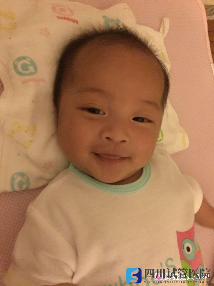 做四川三代試管順利生下龍鳳胎寶寶,試管多少錢(qián)(圖6) 做四川三代試管順利生下龍鳳胎寶寶,試管多少錢(qián)(圖6)