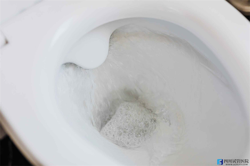 試管嬰兒移植后，便秘會(huì)影響著床嗎？(圖1)